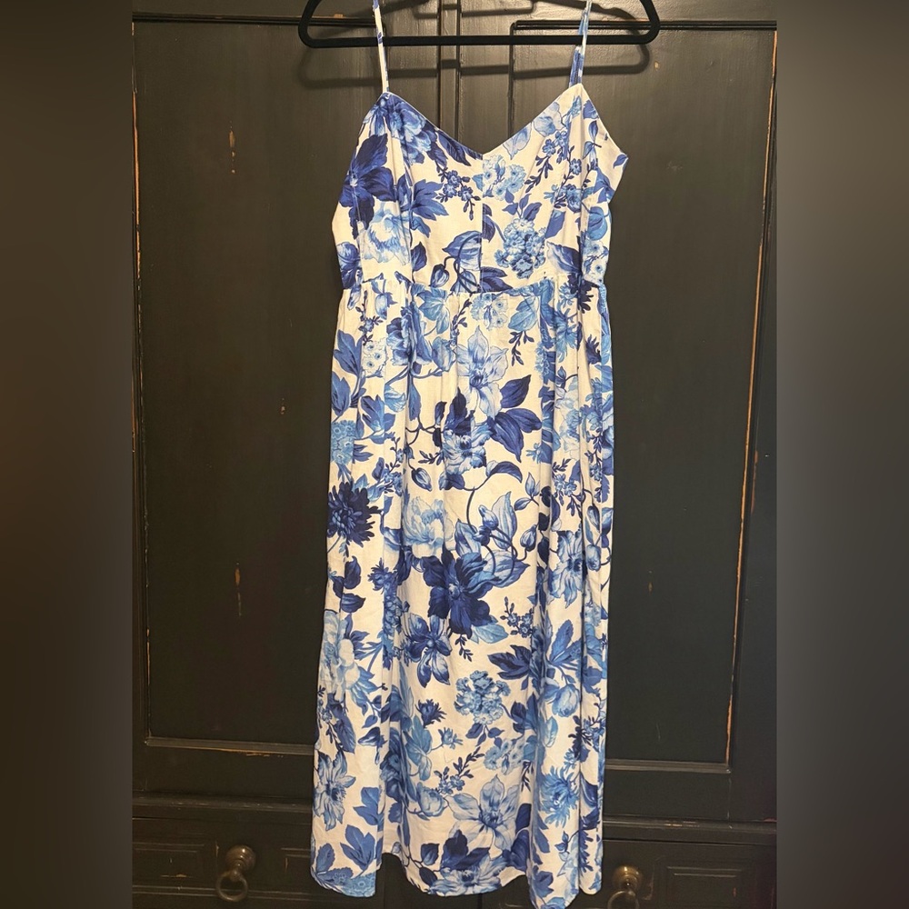NWT! H&M Linen-Cotton Blend Blue and White Floral Midi Dress